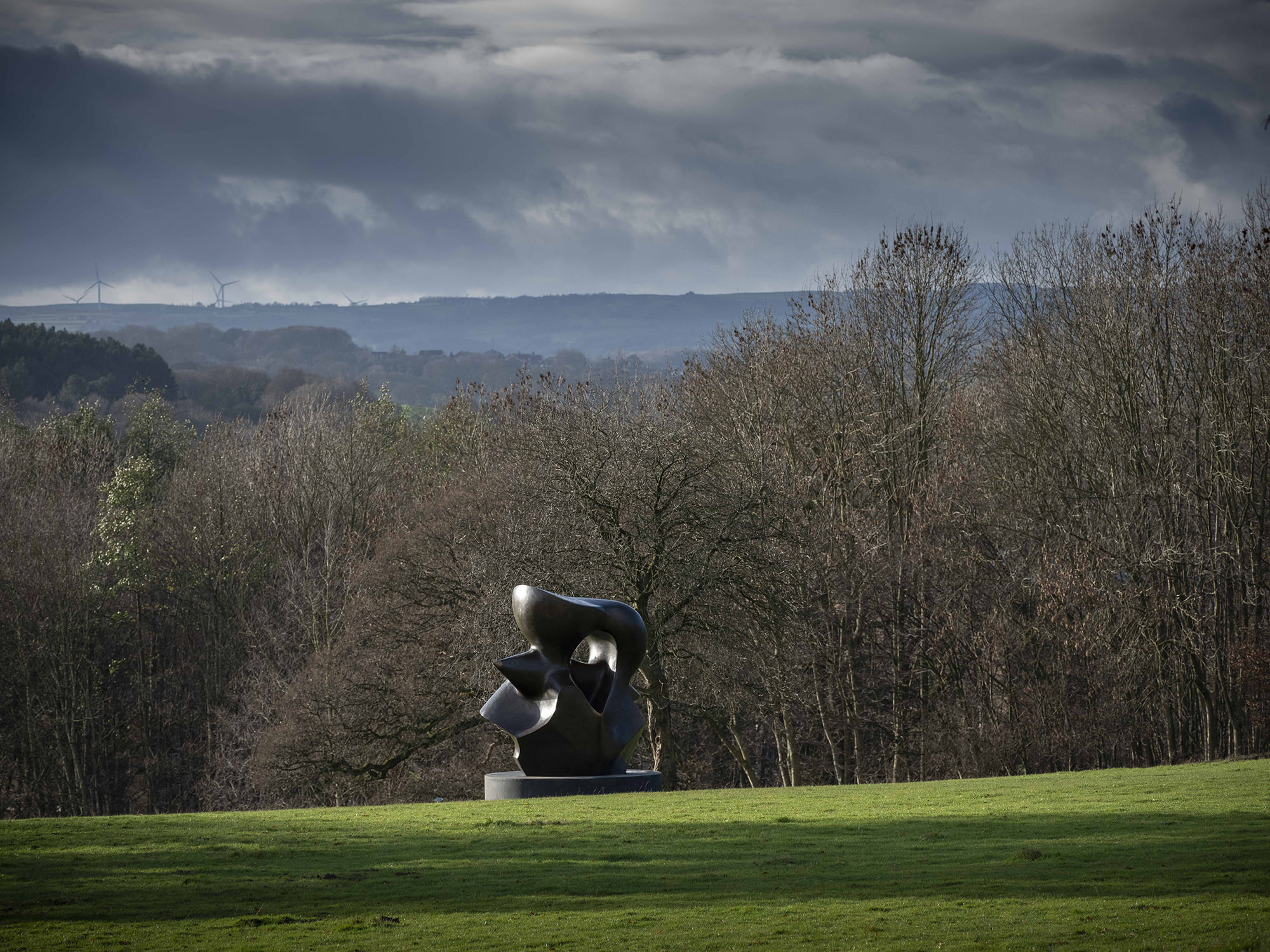 Henry Moore – Large Spindle Piece at Yorkshire Sculpture Park
