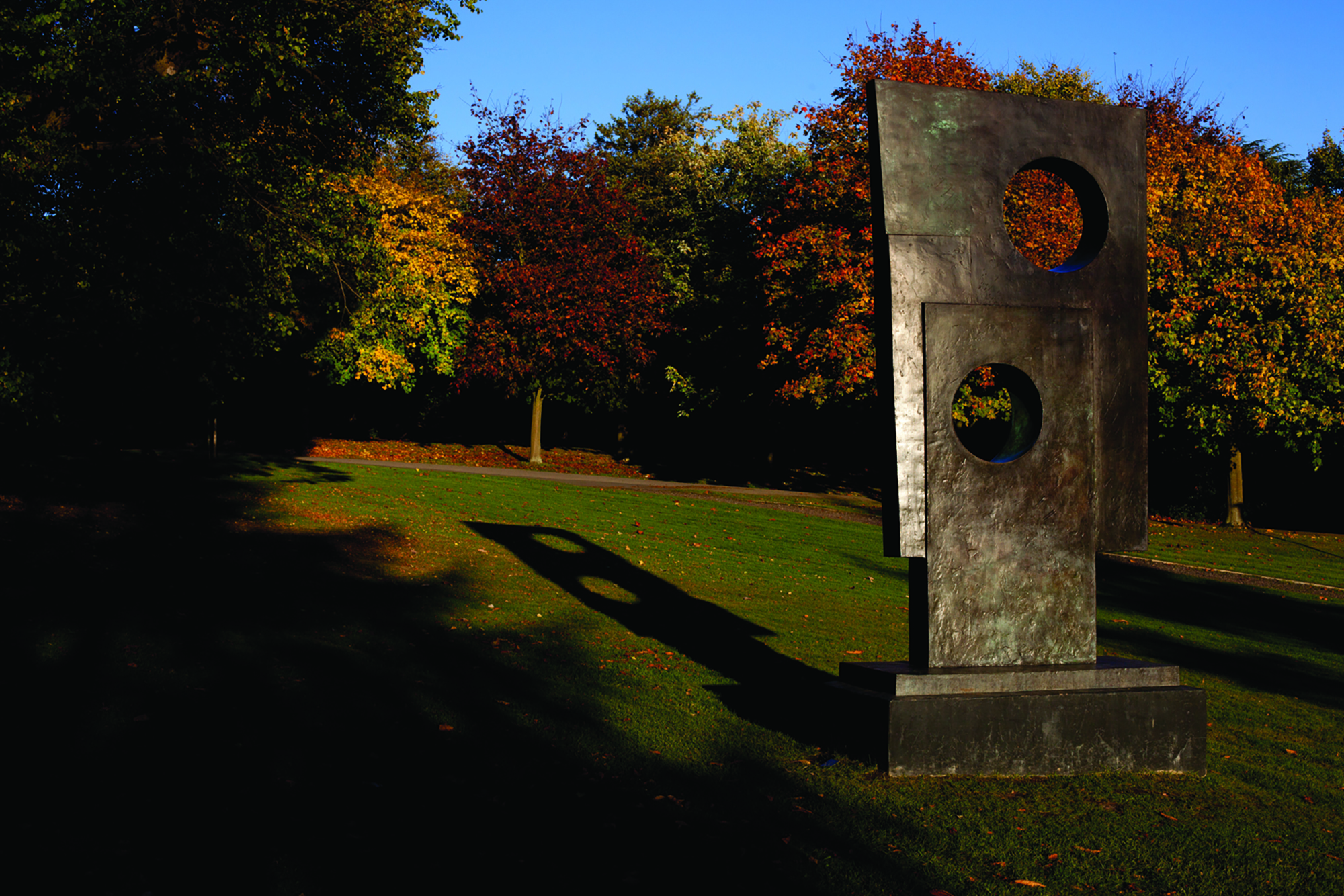 Barbara Hepworth Squares with Two Circles 1963 Bowness at Yorkshire Sculpture Park
