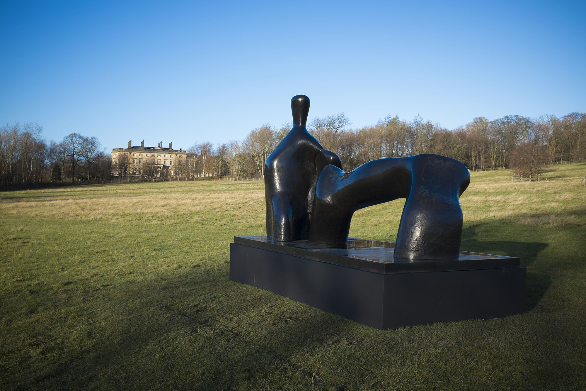 Henry Moore Reclining Figure Arch Leg 1969 at Yorkshire Sculpture Park