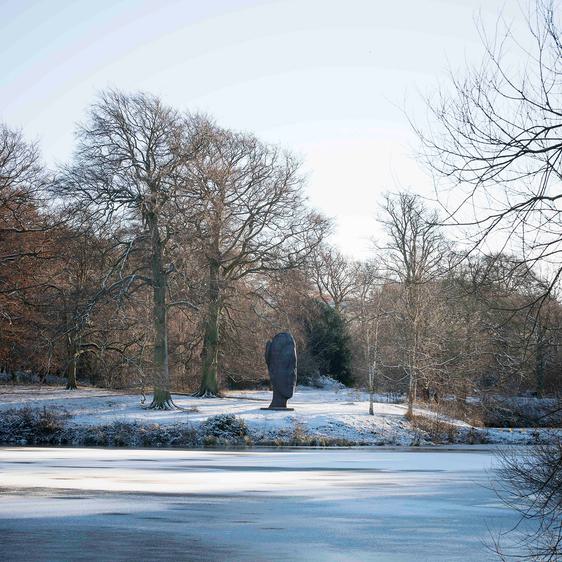 Jaume Plensa, Wilsis in the snow at Yorkshire Sculpture Park