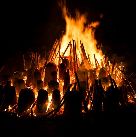 Controlled Burning of David Nash Black Mound 2013 at Yorkshire Sculpture Park