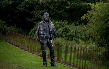 Thomas J Price, Network, 2013. Private Collection. Courtesy Hales Gallery at Yorkshire Sculpture Park